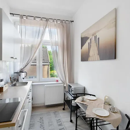 Flower Apartment *